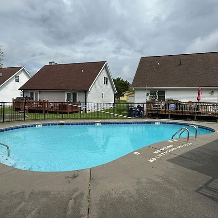 1 Mile To Pkwy, Pets, Hot Tub, Creekside, Porch Villa Pigeon Forge Exterior foto
