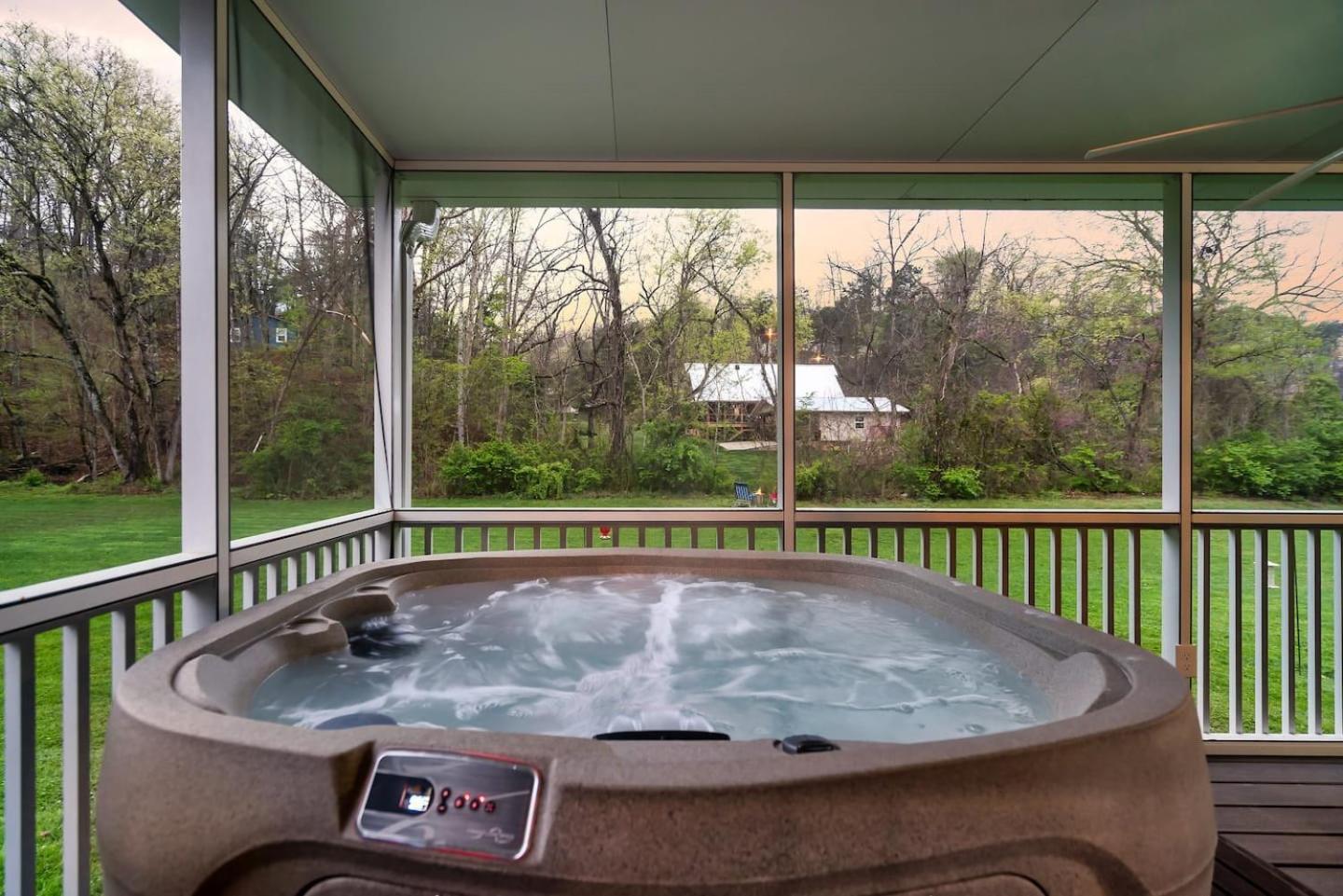 1 Mile To Pkwy, Pets, Hot Tub, Creekside, Porch Villa Pigeon Forge Exterior foto