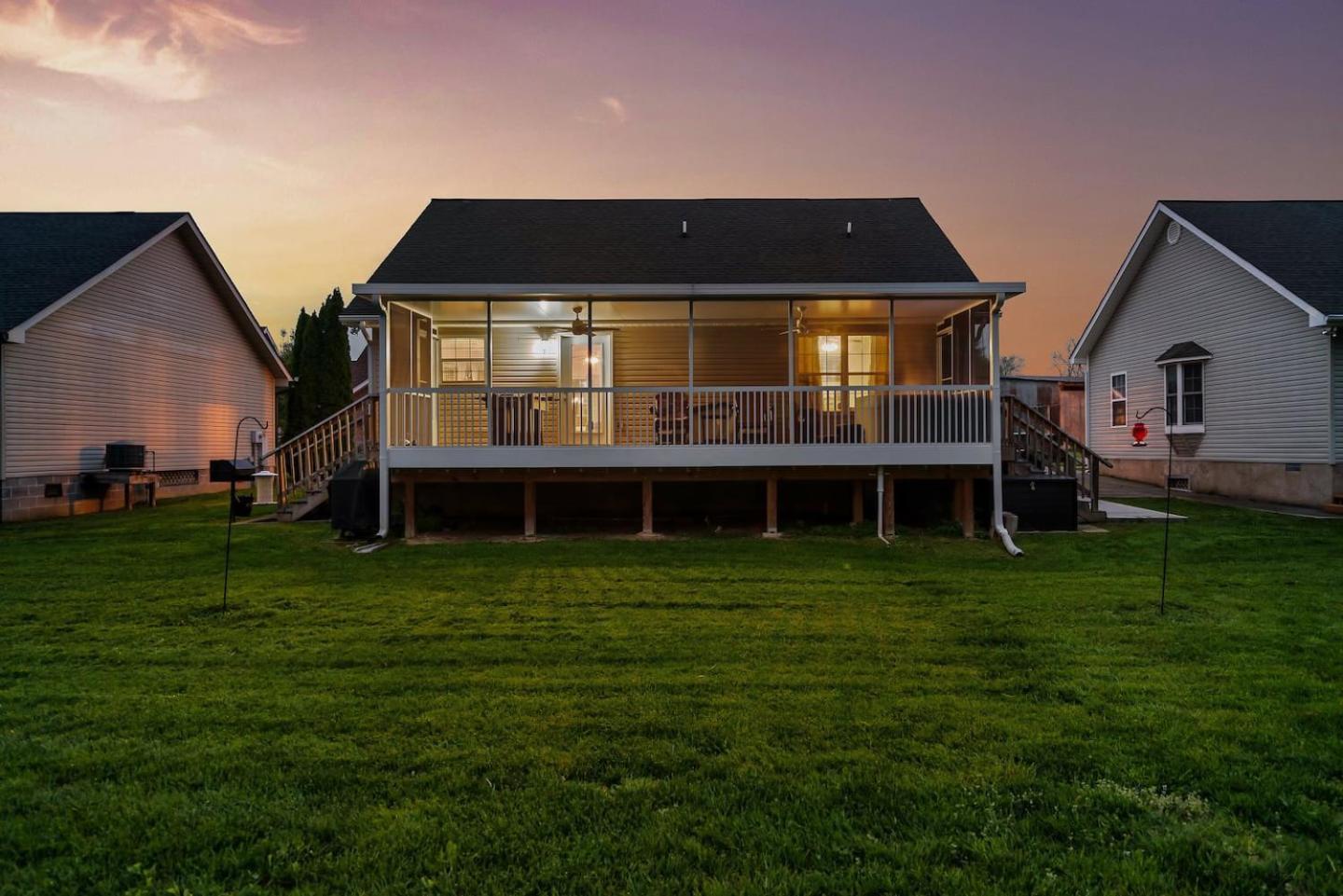 1 Mile To Pkwy, Pets, Hot Tub, Creekside, Porch Villa Pigeon Forge Exterior foto