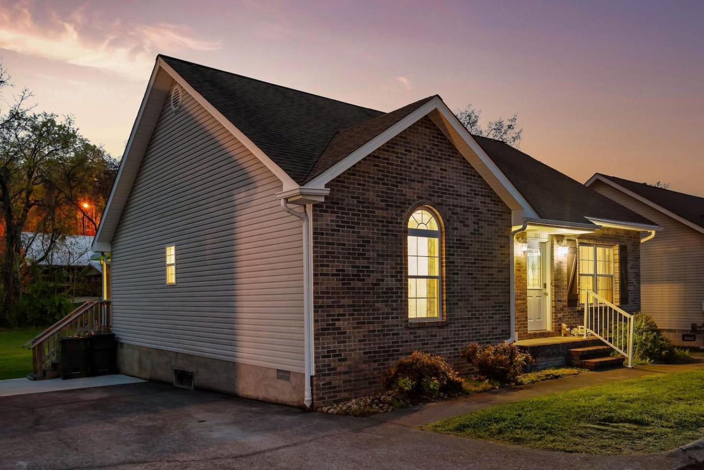 1 Mile To Pkwy, Pets, Hot Tub, Creekside, Porch Villa Pigeon Forge Exterior foto